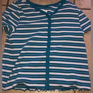 Selling old clothes. Comfy. Xl(14/16). Blue, white, light pink. Button up